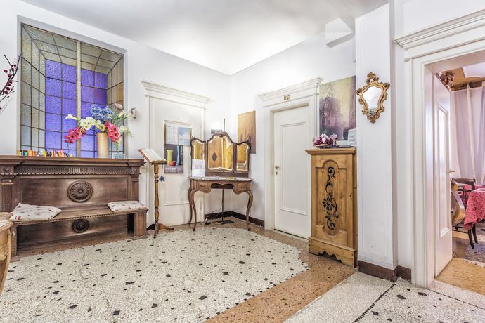 Imagen de los interiores del Hostal Locanda ai Bareteri. Foto 7