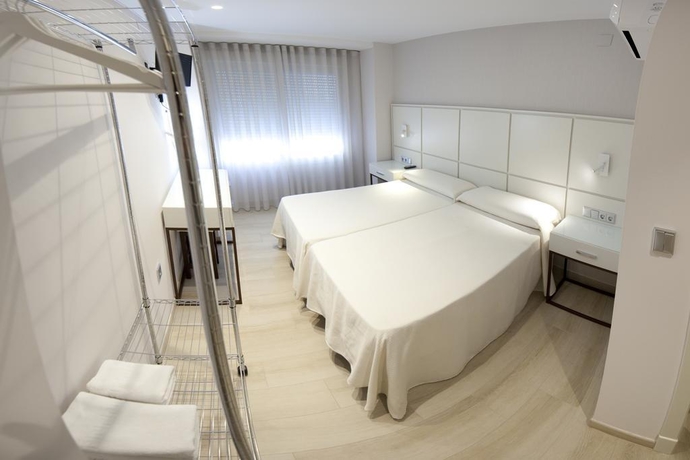 Imagen general del Hostal Loimar. Foto 12