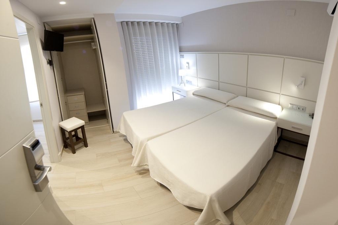 Imagen general del Hostal Loimar. Foto 15