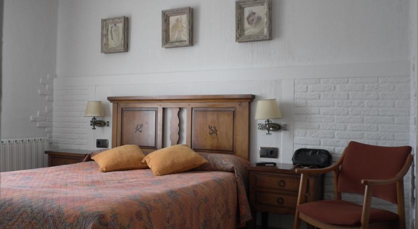 Imagen general del Hostal Lola, Isaba. Foto 4