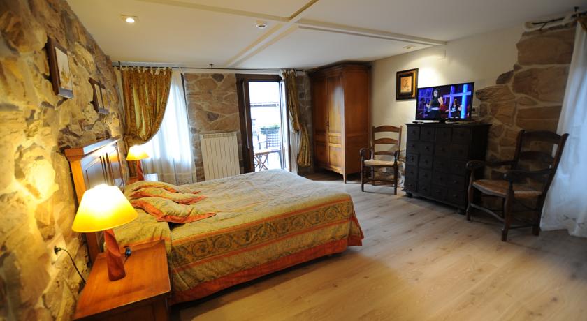 Imagen general del Hostal Lola, Isaba. Foto 10