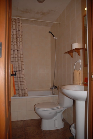 Imagen de la habitación del Hostal Lorca. Foto 14