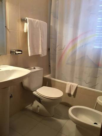 Imagen de la habitación del Hostal Los Chopos. Foto 3