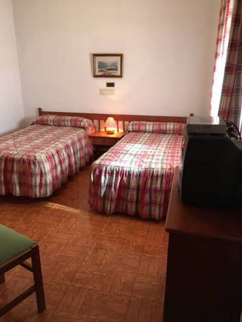 Imagen de la habitación del Hostal Los Chopos. Foto 4