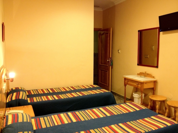 Imagen de la habitación del Hostal Los Corchos. Foto 6