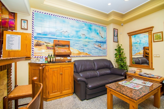 Imagen del bar/restaurante del Hostal Los Corchos. Foto 4