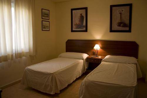 Imagen de la habitación del Hostal Los Gallos, Casabermeja. Foto 4