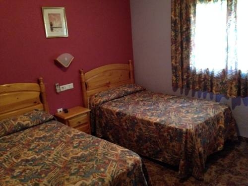 Imagen de la habitación del Hostal Los Hermanos. Foto 5