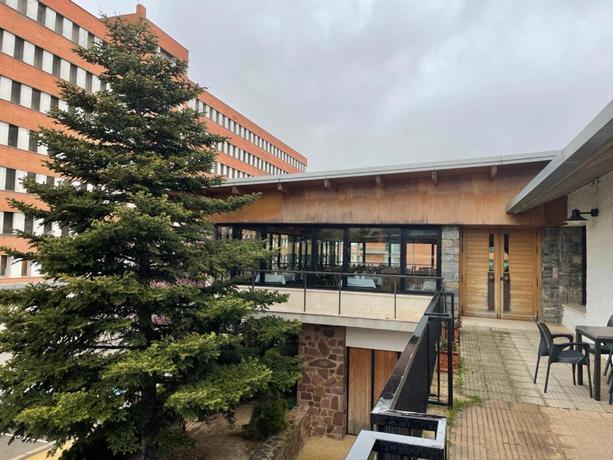 Imagen general del Hostal Los Infantes. Foto 14