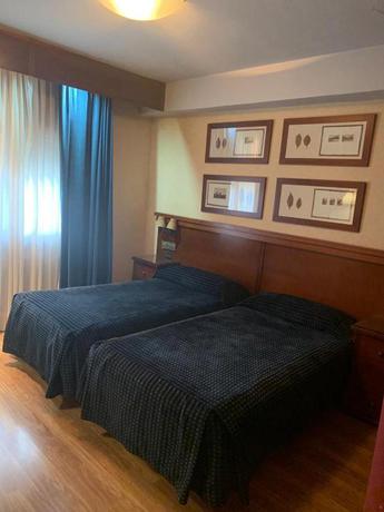 Imagen general del Hostal Los Infantes. Foto 4