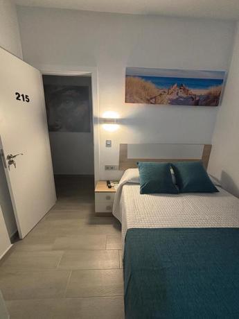 Imagen de la habitación del Hostal Los Mellizos, Conil de la Frontera. Foto 9