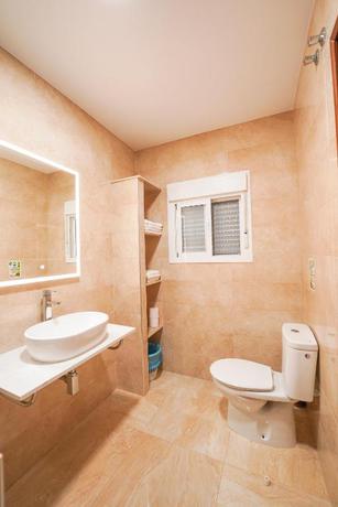 Imagen de la habitación del Hostal Los Mellizos, Conil de la Frontera. Foto 14