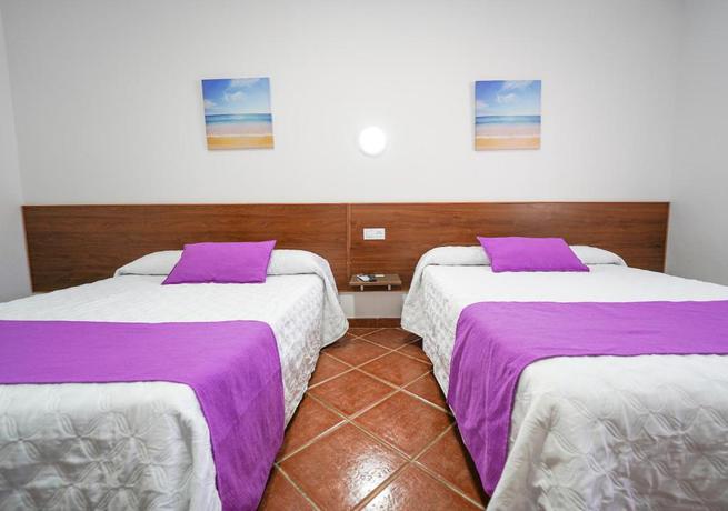 Imagen de la habitación del Hostal Los Mellizos, Conil de la Frontera. Foto 15