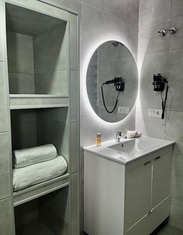 Imagen de la habitación del Hostal Los Mellizos, Conil de la Frontera. Foto 16
