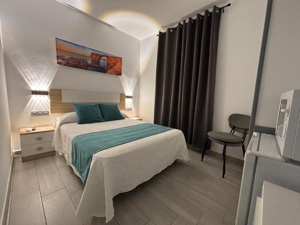 Imagen de la habitación del Hostal Los Mellizos, Conil de la Frontera. Foto 20
