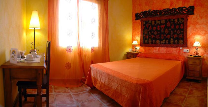 Imagen de la habitación del Hostal Los Molinos, Sanl&uacute;car de Guadiana. Foto 6