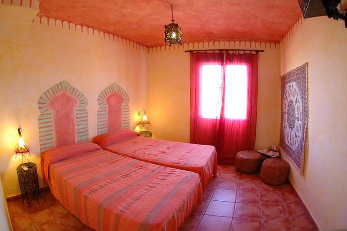 Imagen de la habitación del Hostal Los Molinos, Sanl&uacute;car de Guadiana. Foto 8