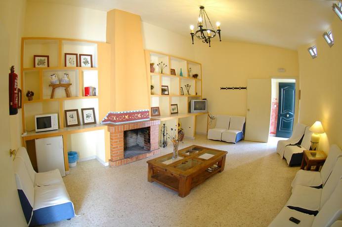 Imagen de los interiores del Hostal Los Molinos, Sanl&uacute;car de Guadiana. Foto 15