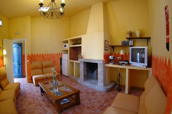 Imagen de los interiores del Hostal Los Molinos, Sanl&uacute;car de Guadiana. Foto 16