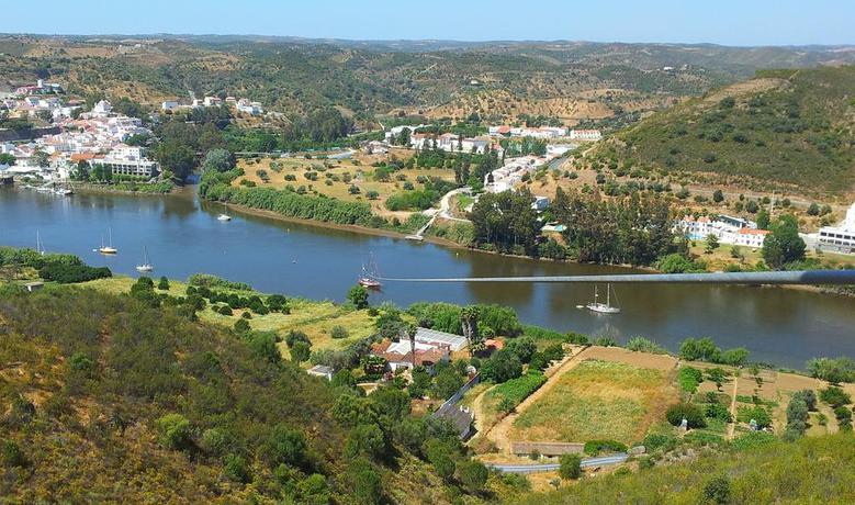 Imagen general del Hostal Los Molinos, Sanl&uacute;car de Guadiana. Foto 2