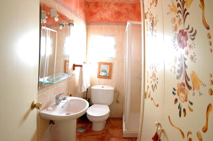 Imagen de la habitación del Hostal Los Molinos, Sanl&uacute;car de Guadiana. Foto 13