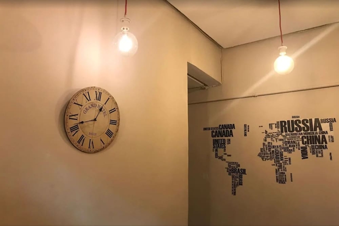 Imagen de los interiores del Hostal Los Perales, Malasaña. Foto 18