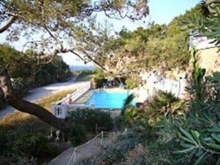 Imagen general del Hostal Los Pinos, Cala Sant Vicen&ccedil;. Foto 16