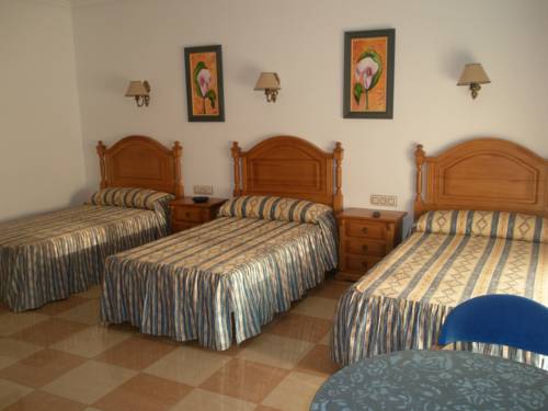 Imagen general del Hostal Los Rosales, Alcaraz. Foto 1