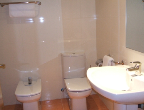 Imagen de la habitación del Hostal Los Villares. Foto 11