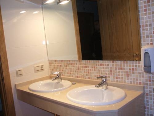 Imagen general del Hostal Los Villares. Foto 5