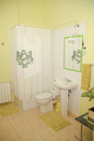 Imagen de la habitación del Hostal Loyola. Foto 5