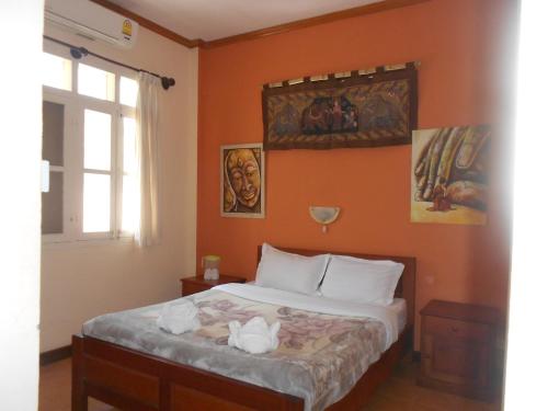 Imagen de la habitación del Hostal Luang Prabang Manichan Villa. Foto 4