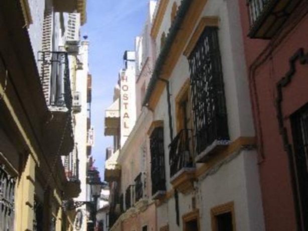 Imagen general del Hostal Lukanda Mariana. Foto 5