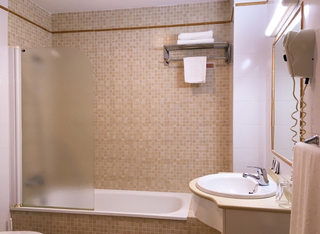 Imagen de la habitación del Hostal Luz Vejer Hospedería. Foto 5