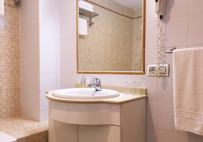 Imagen de la habitación del Hostal Luz Vejer Hospedería. Foto 11