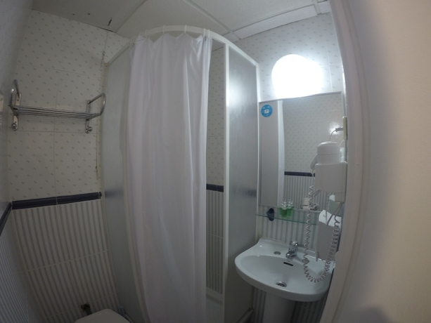 Imagen de la habitación del Hostal MYD Los Perales. Foto 3