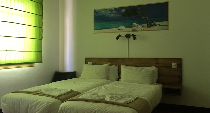 Imagen de la habitación del Hostal Macaya. Foto 9