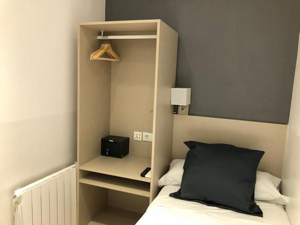 Imagen de la habitación del Hostal Madrid Atocha. Foto 2