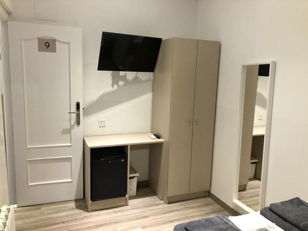 Imagen de la habitación del Hostal Madrid Atocha. Foto 3