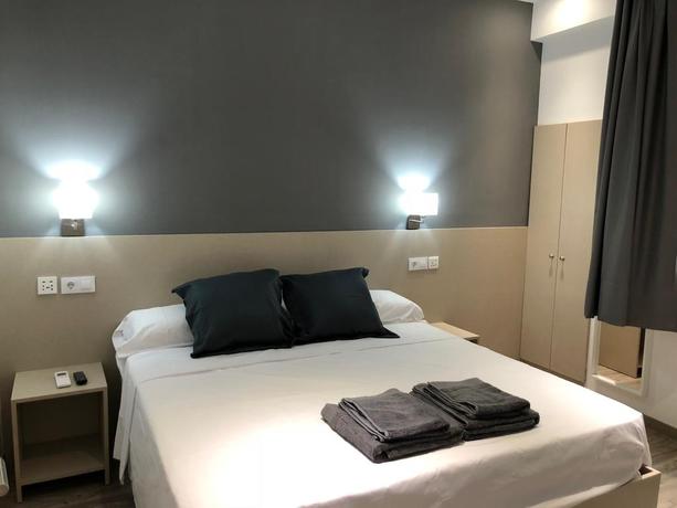 Imagen de la habitación del Hostal Madrid Atocha. Foto 6
