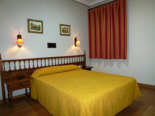 Imagen de la habitación del Hostal Madrid, Toledo. Foto 4