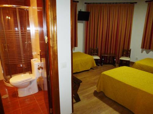 Imagen de la habitación del Hostal Madrid, Toledo. Foto 13