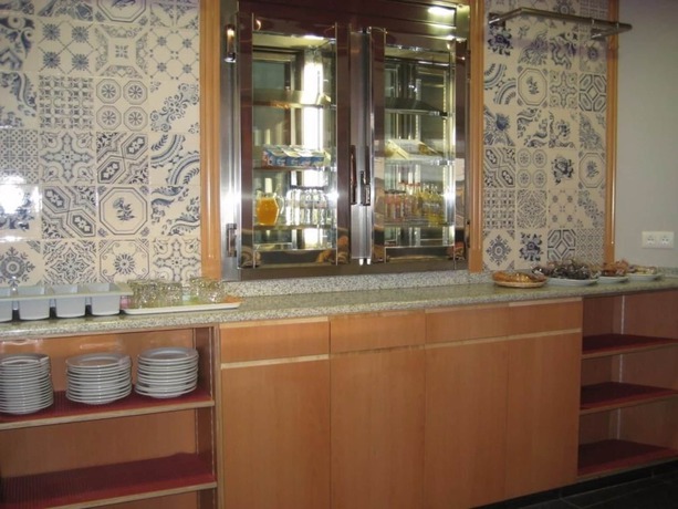 Imagen del bar/restaurante del Hostal Magallanes. Foto 8