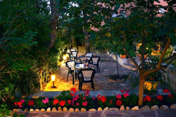 Imagen general del Hostal Magnolia, Lloret de Mar. Foto 2