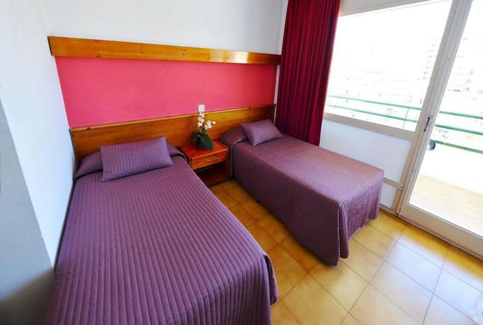 Imagen general del Hostal Magnolia, Lloret de Mar. Foto 10