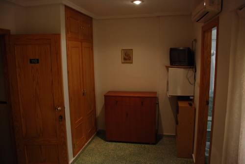 Imagen general del Hostal Manida, SANTIAGO DE LA RIBERA. Foto 3