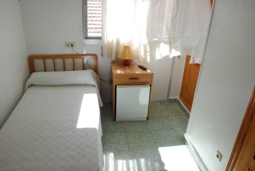 Imagen general del Hostal Manida, SANTIAGO DE LA RIBERA. Foto 6