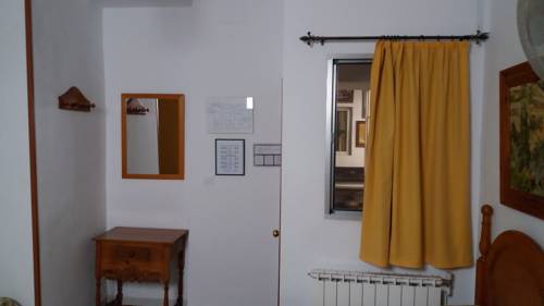 Imagen de la habitación del Hostal Manolo, Puerto de Santa Mar&iacute;a. Foto 2