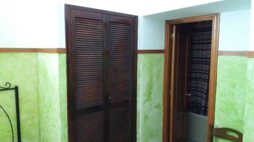 Imagen de la habitación del Hostal Manolo, Puerto de Santa Mar&iacute;a. Foto 3