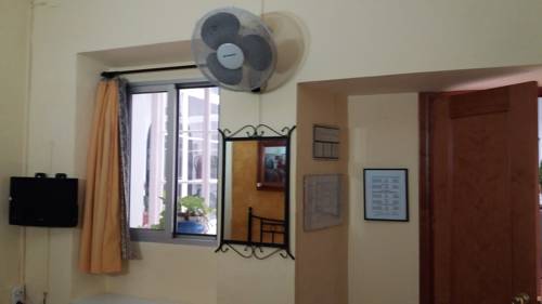 Imagen de la habitación del Hostal Manolo, Puerto de Santa Mar&iacute;a. Foto 5